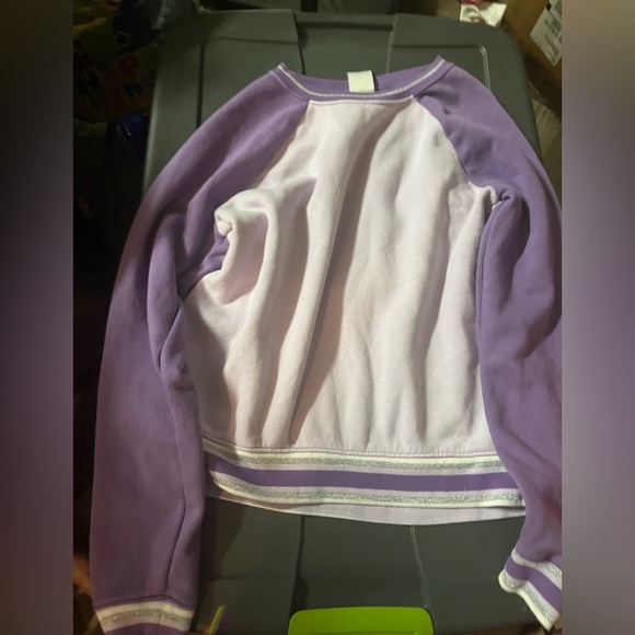 3 for $15🦋 Kids lavender/purple sweatshirt - Picture 1 of 2